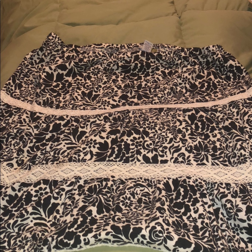 Black and Cream skirt